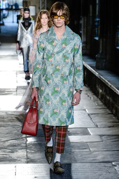 Look 61